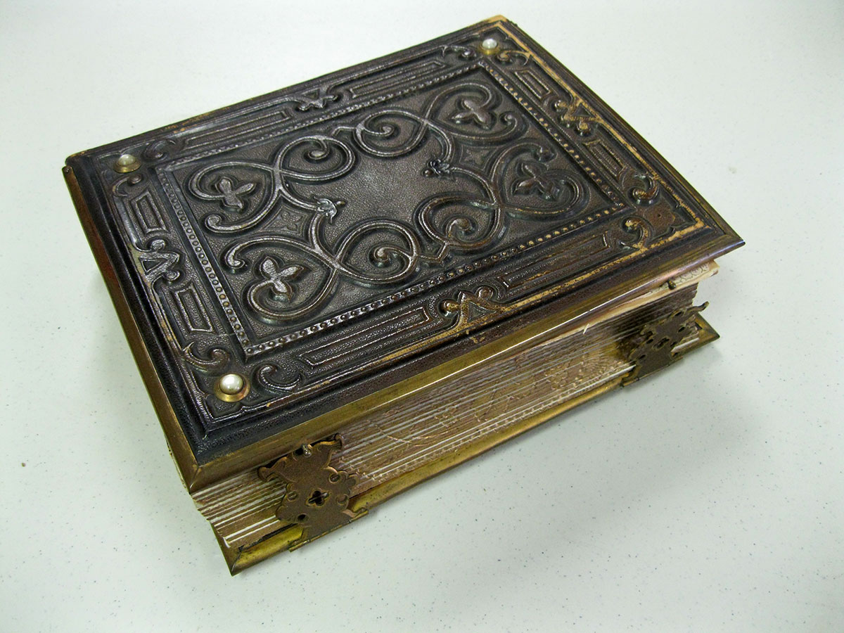 Winn silhouette Album